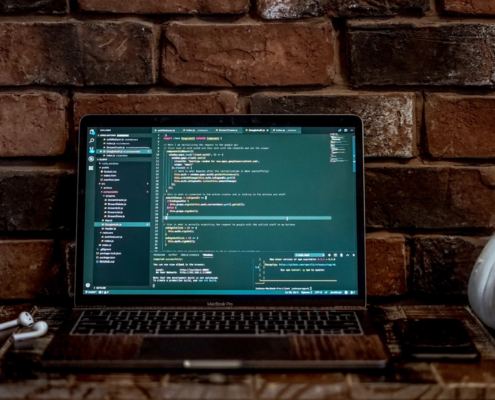 IT outsourcing tips: 5 ways to optimise the process and get the best ROI